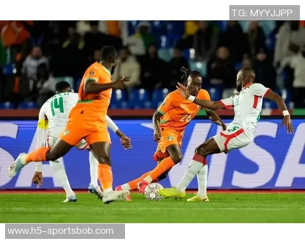 海达拉在德甲后加盟马里队征战非洲杯冬窗转会朗斯成新目标